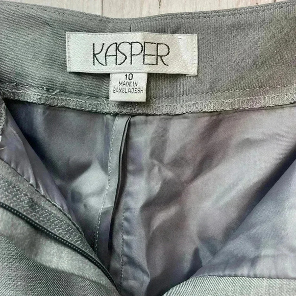 Kasper Gray Pant Suit size 8 Blazer, Size 10 pants Work/Career - Picture 11 of 16